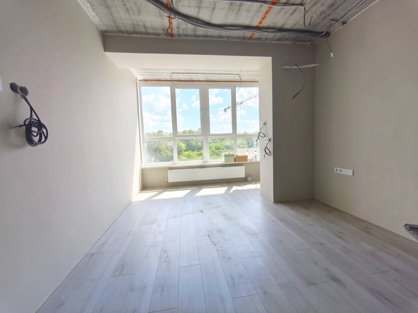 Простора 3-х кімнатна квартира у новобудові 104 м², Стрілецька набережна. Фото - 9