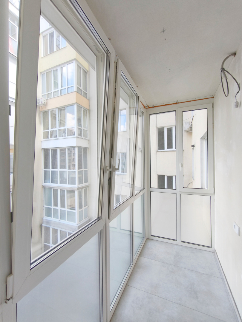 Простора 3-х кімнатна квартира у новобудові 104 м², Стрілецька набережна. Фото - 3