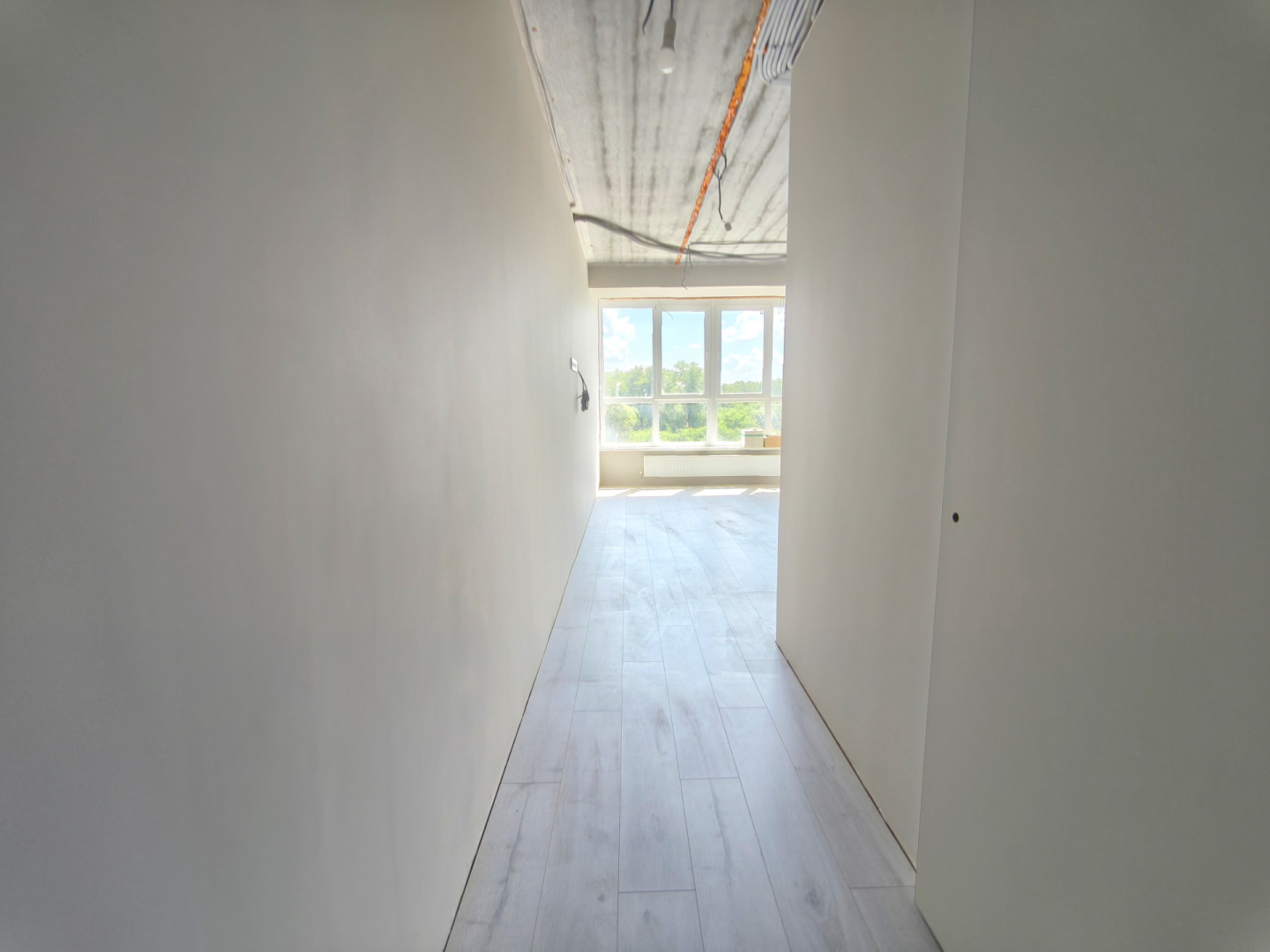 Простора 3-х кімнатна квартира у новобудові 104 м², Стрілецька набережна. Фото - 8