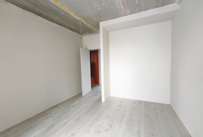 Простора 3-х кімнатна квартира у новобудові 104 м², Стрілецька набережна