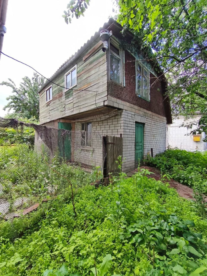 2 поверховий цегляний будинок 118 м² із земельною ділянкою 6,5 соток, всі комунікації. Фото - 2