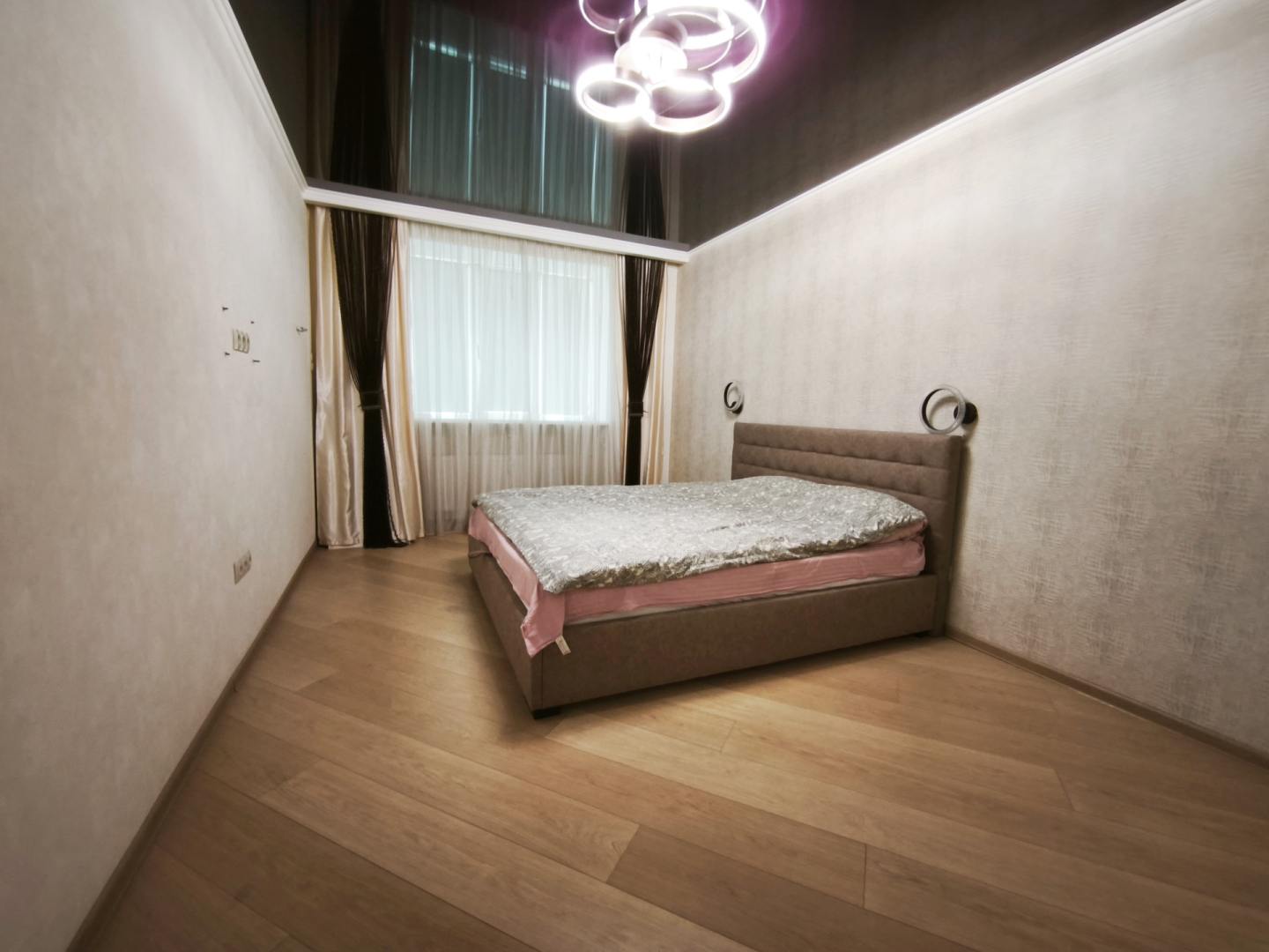 Велика квартира 92 м² у новобудові — заїжджай і живи. Фото - 7