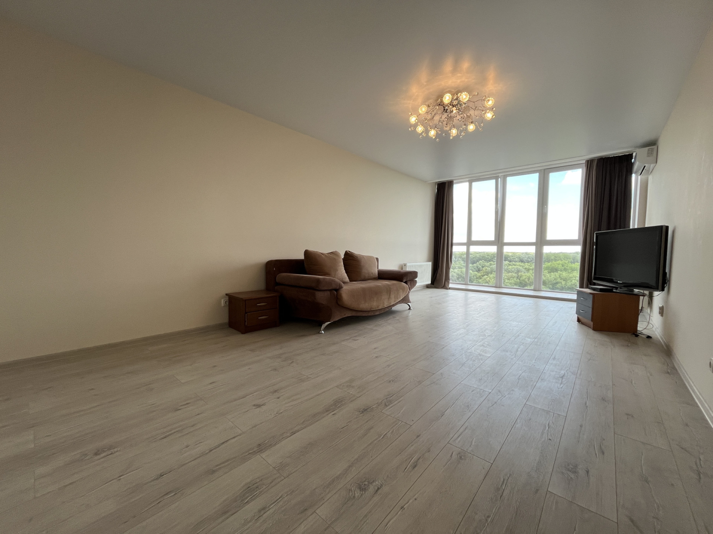 Продається простора 2-на квартира 83,3 м² з автономним опаленням, ЖК "Придеснянський". Фото - 4