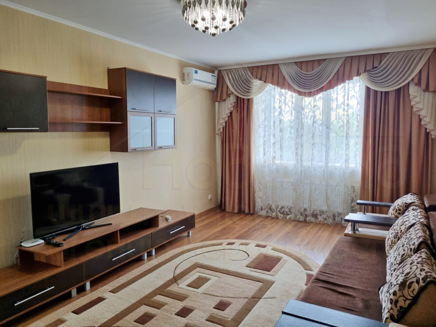 2 кімнатна квартира 71м2 в новобудові з ремонтом по вул.Старобілоуська. Фото 1