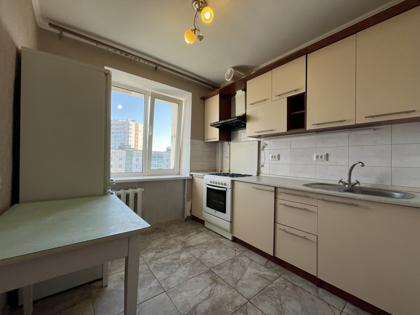 Продається 1-на квартир37 м² у цегляному будинку, район Градецький. Фото - 1