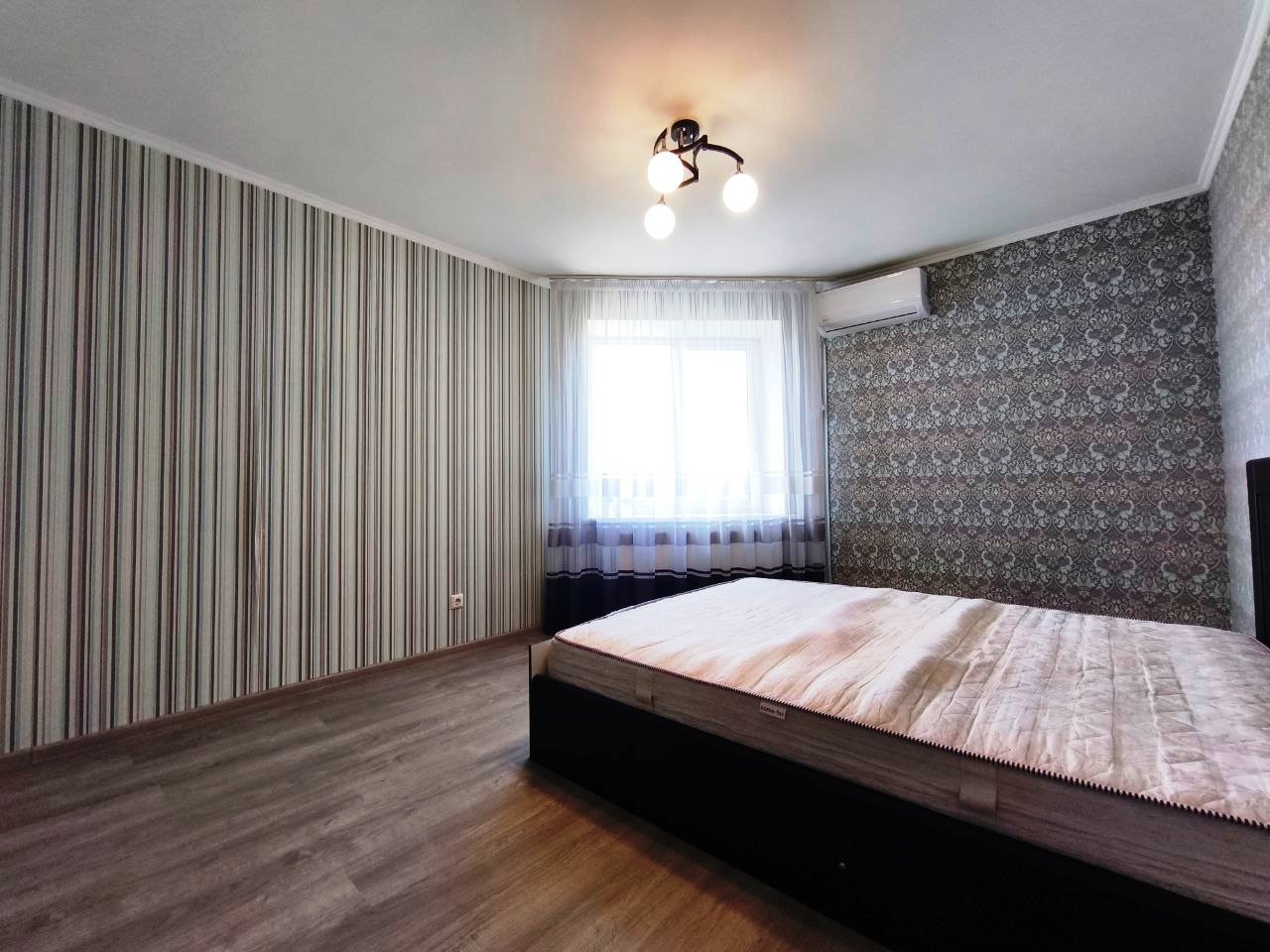 Простора 1-кімнатна квартира 53 м² з ремонтом та автономним опаленням р-н Бойова. Фото - 2