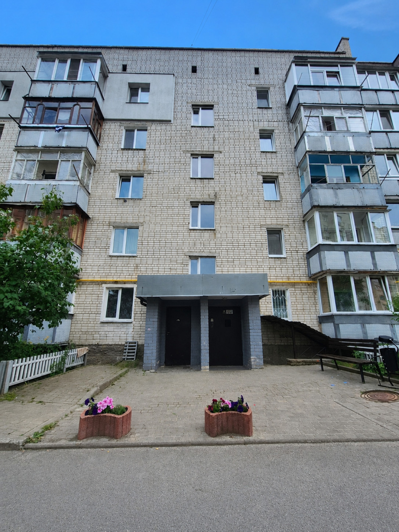 Простора 1-кімнатна квартира. Фото - 7