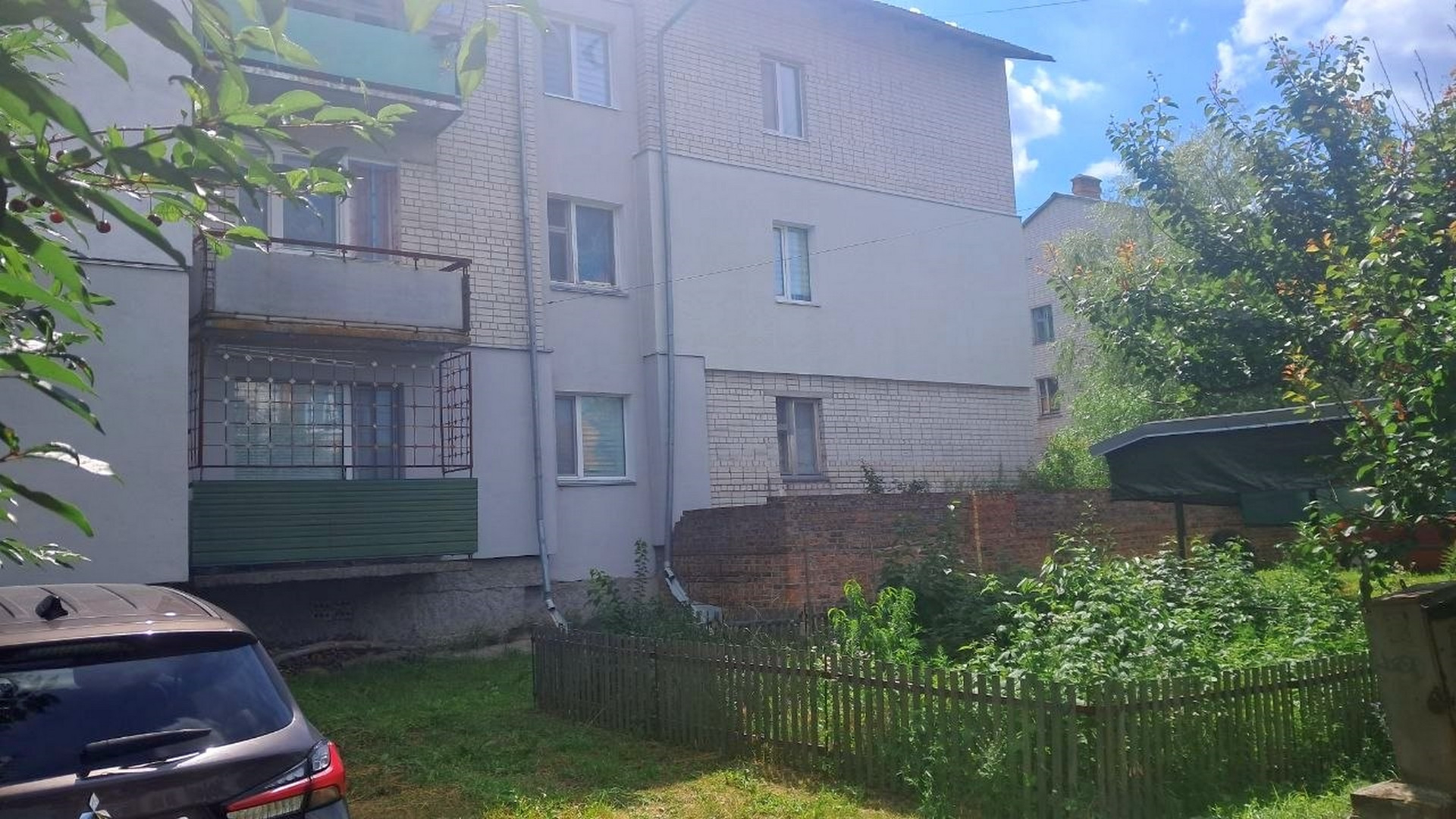 Продам 3-кімнатну квартиру 82 м² | Автономне опалення | 1 поверх | Район ТЦ «Голлівуд». Фото - 1