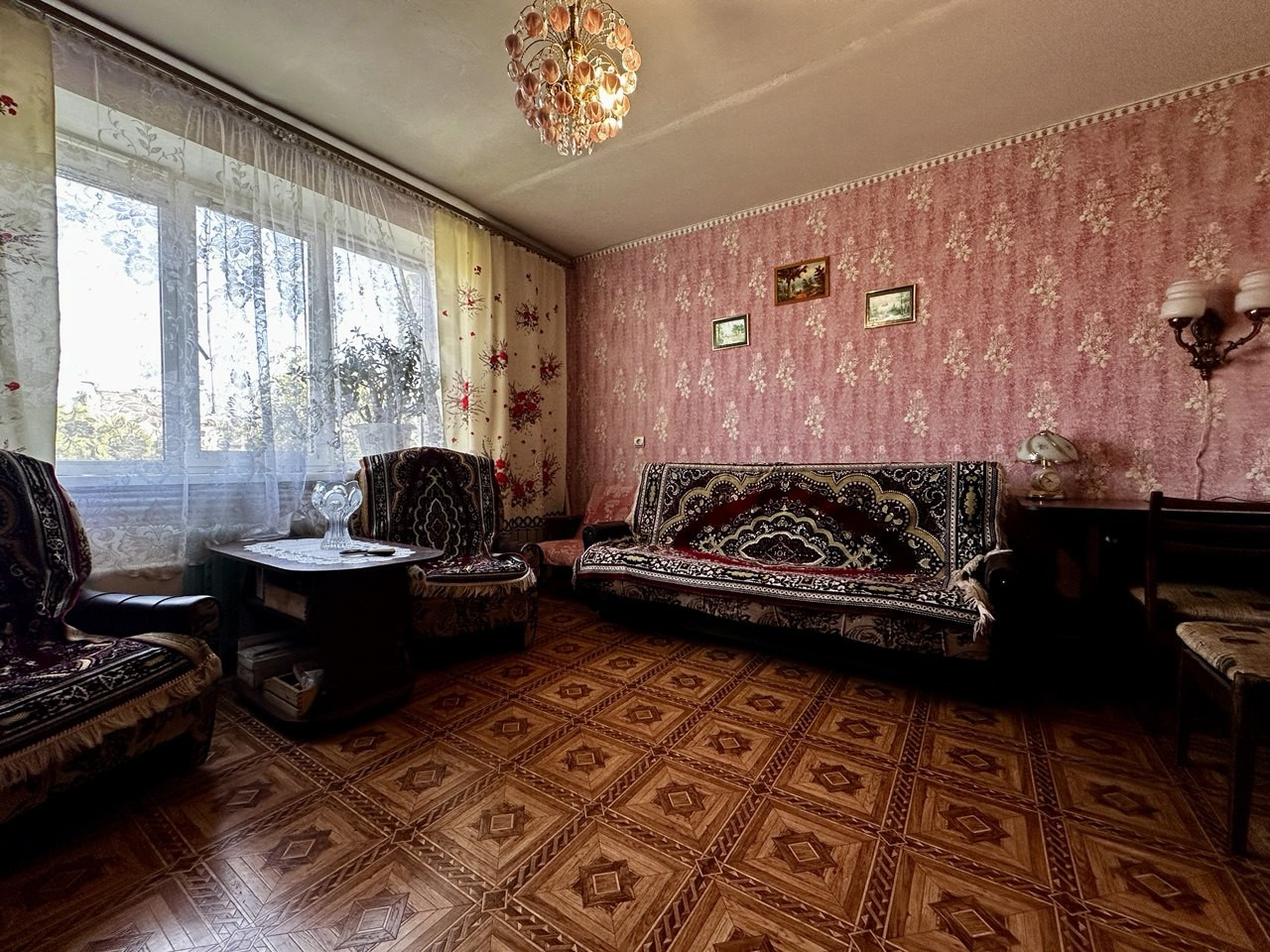 Р-н ЦУМ,2 кімнатна квартира 51м2,житловий стан,меблі+техніка,держ.програми. Фото - 1