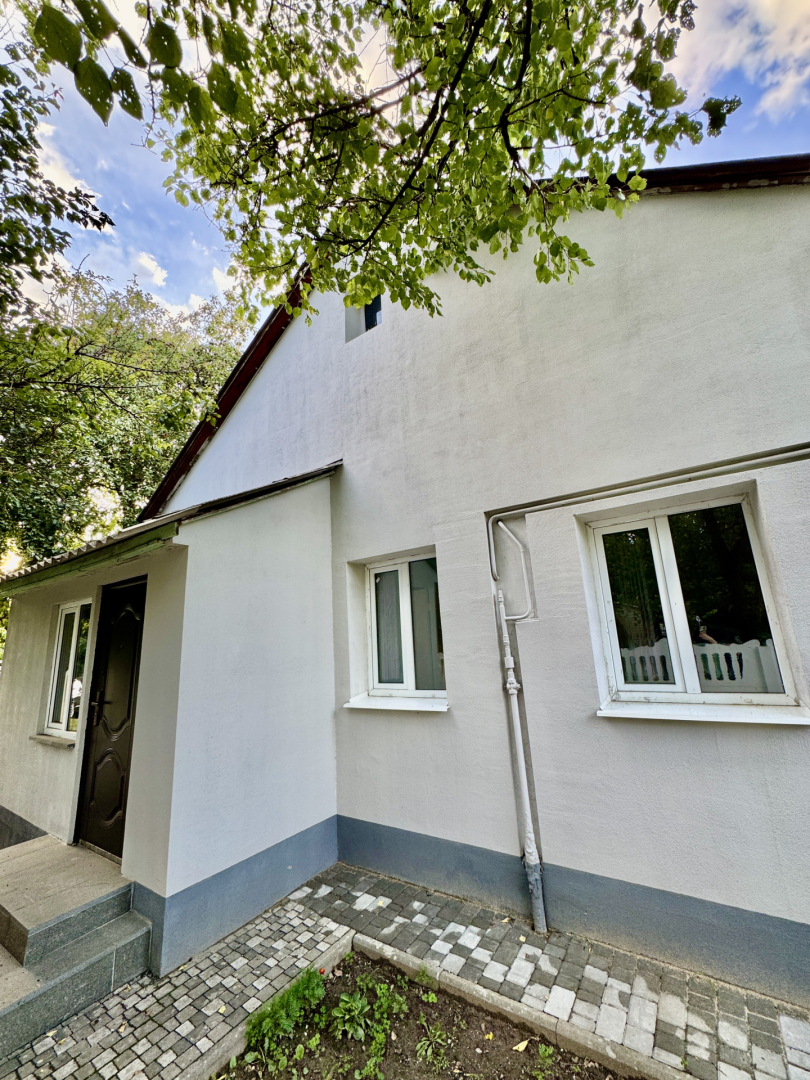 Комфортний будинок з новим ремонтом!. Фото 1