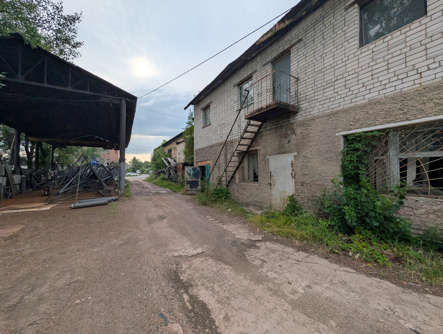 Комплекс виробничих будівель та прибудов загальною площею понад 1000 м². Фото - 17