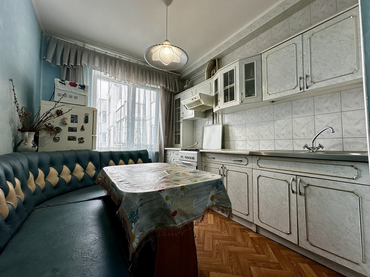 Центр Міста,3 кімнатна квартира 62м2,житловий стан,держ програми. Фото - 1