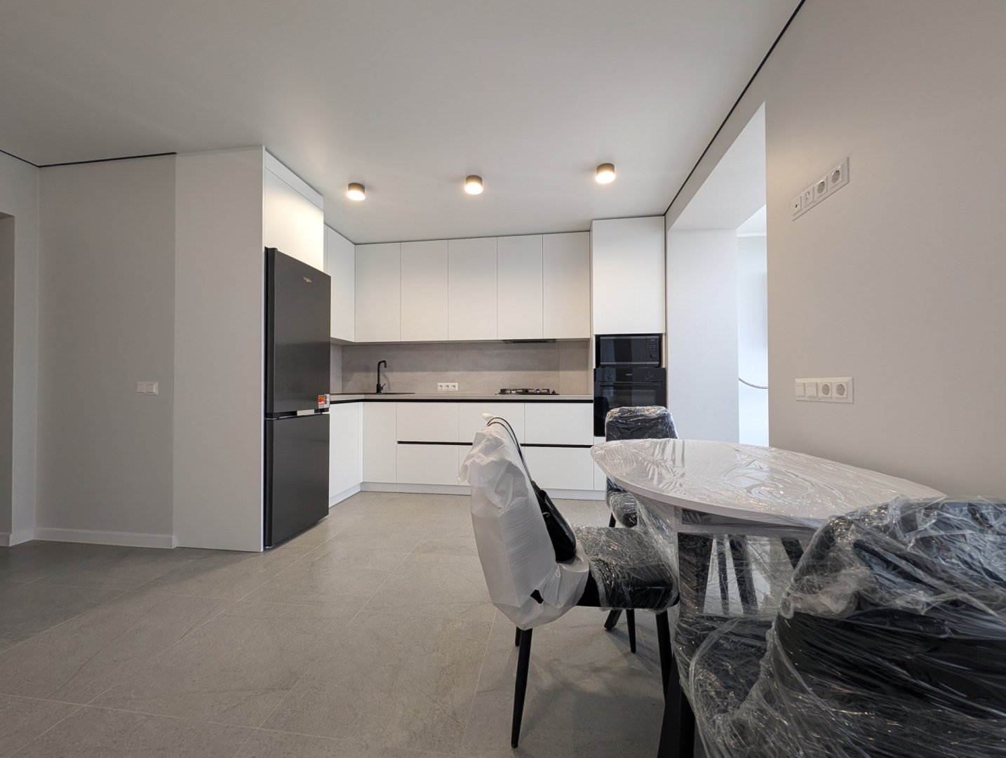 Нова 2-кімнатна квартира 68,6 м² з ремонтом та меблями Масани єОселя. Фото - 11