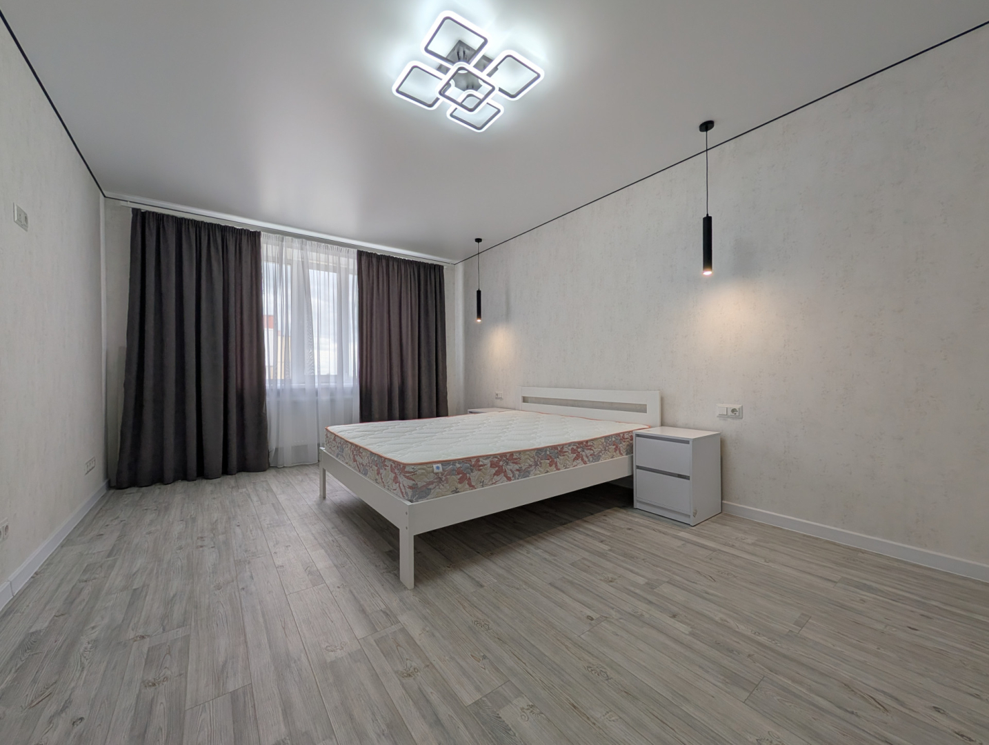 Нова 2-кімнатна квартира 68,6 м² з ремонтом та меблями Масани єОселя. Фото - 1