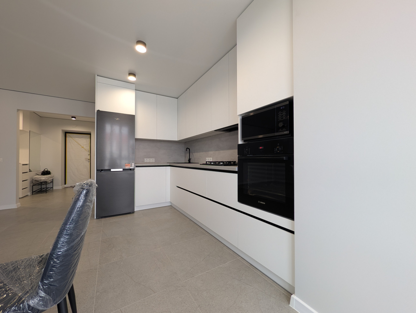 Нова 2-кімнатна квартира 68,6 м² з ремонтом та меблями Масани єОселя. Фото - 16