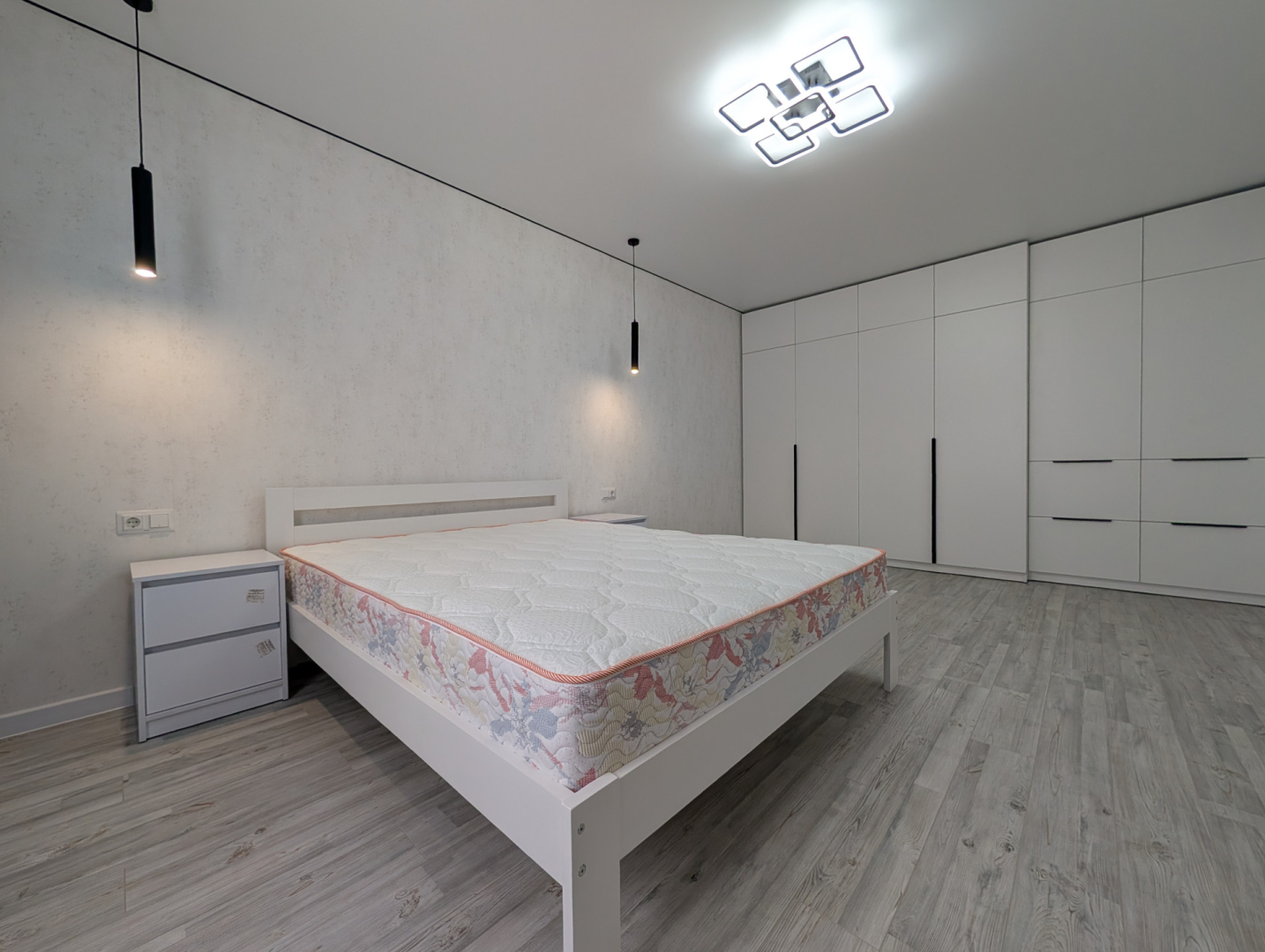 Нова 2-кімнатна квартира 68,6 м² з ремонтом та меблями Масани єОселя. Фото - 16