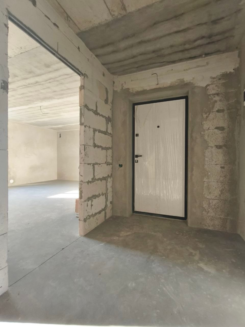 Простора 2 кімнатна квартира площею 83 м² у сучасному зданому будинку в районі Епіцентру. (SP). Фото - 15