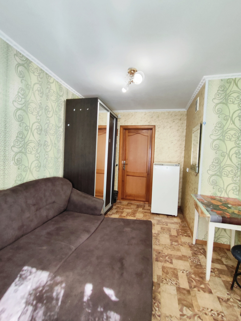 Кімната в гуртожитку 11 м2 р-н.Ремзавод. З меблями. Фото - 1