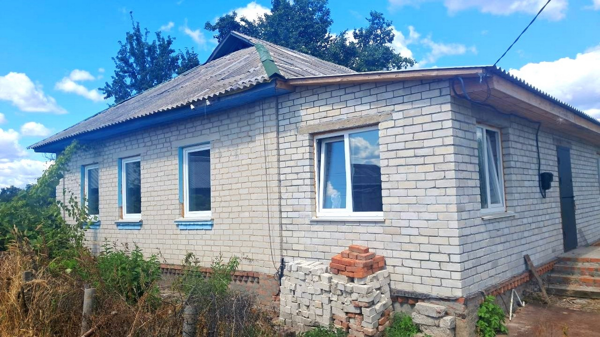 Продам будинок 102 м² + 20 соток приватизованої землі. Фото - 1