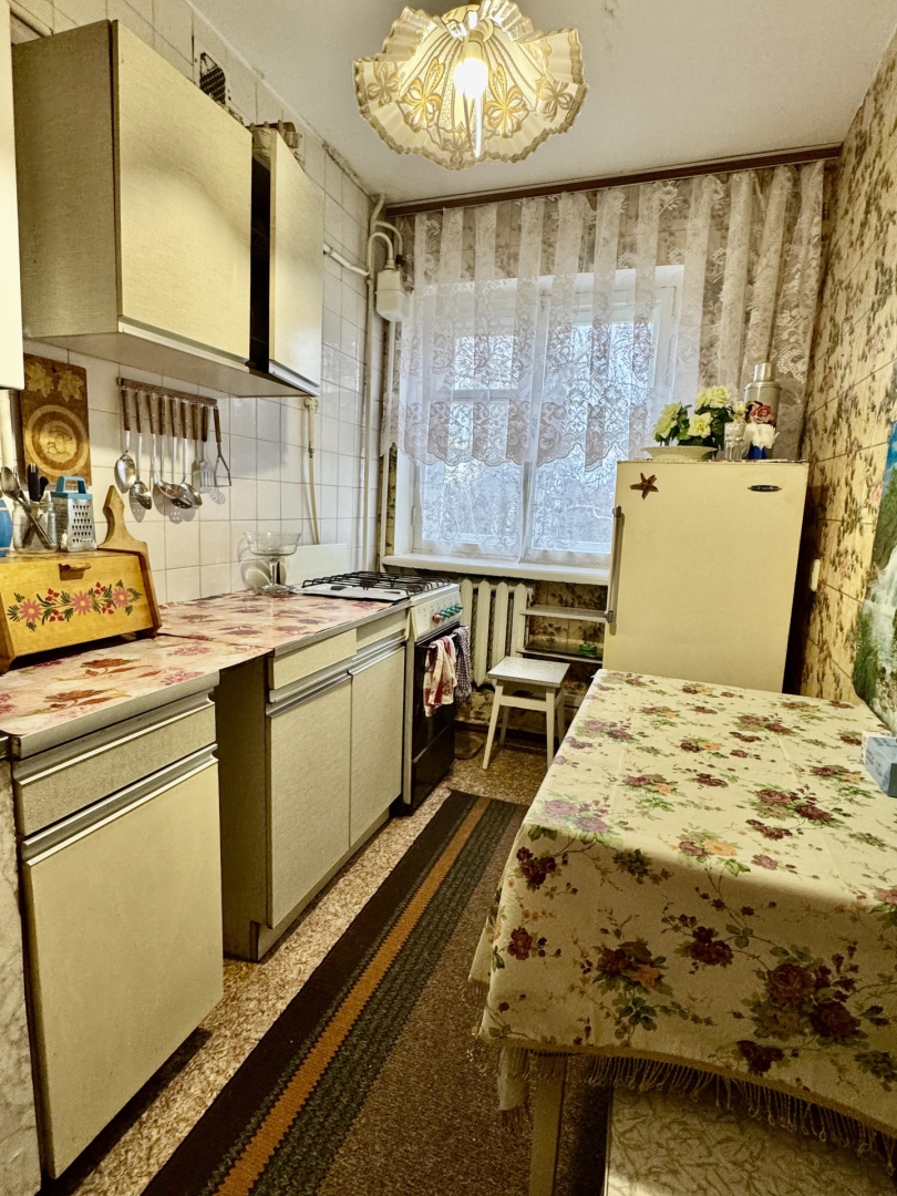 1-кімнатна в житловому стані, р-н обласної лікарні. Фото - 3
