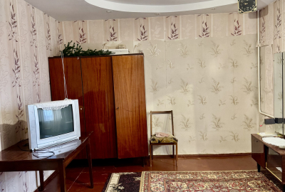 1-кімнатна в житловому стані, р-н обласної лікарні