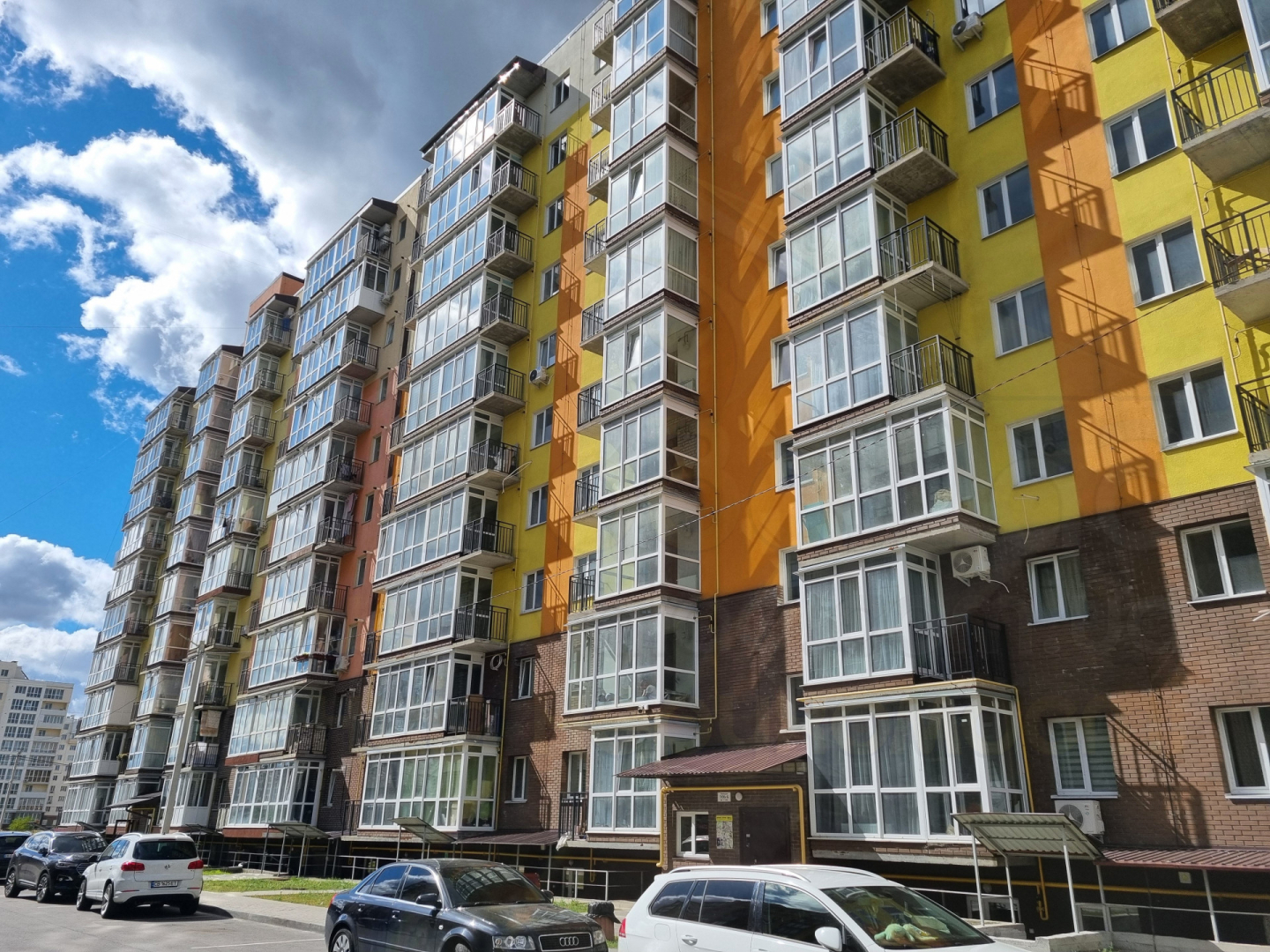 1 кімнатна квартира 35м2, 2/10 з індивідуальним опаленням в районі Масани. Фото 1