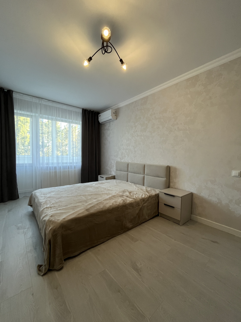 Продаж 1-к Чернігів, вул. Космонавтів. Фото - 1