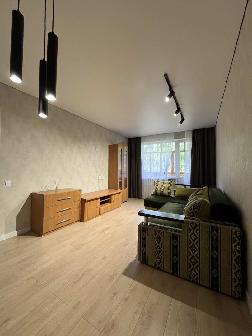 Продаж 3-к, Чернігів, вул. Соборності. Фото 1