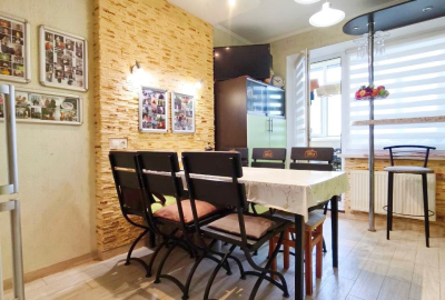 Чарівна 4-кімнатна квартира на Коваленка — 85 м² затишку, ремонту та комфорту!