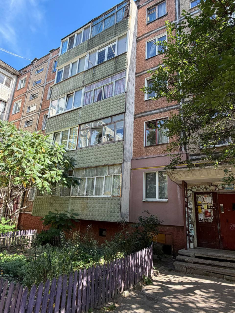 2 кім кв вул. Доценка, 5 пл. 48 м² 2 поверх. Фото 1