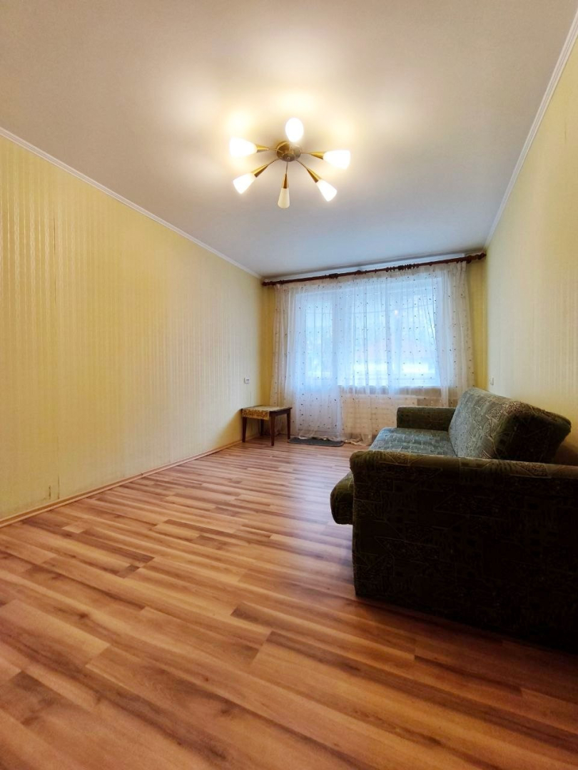 2 кімнатна квартира в гарному стані з меблями та технікою. Фото - 1