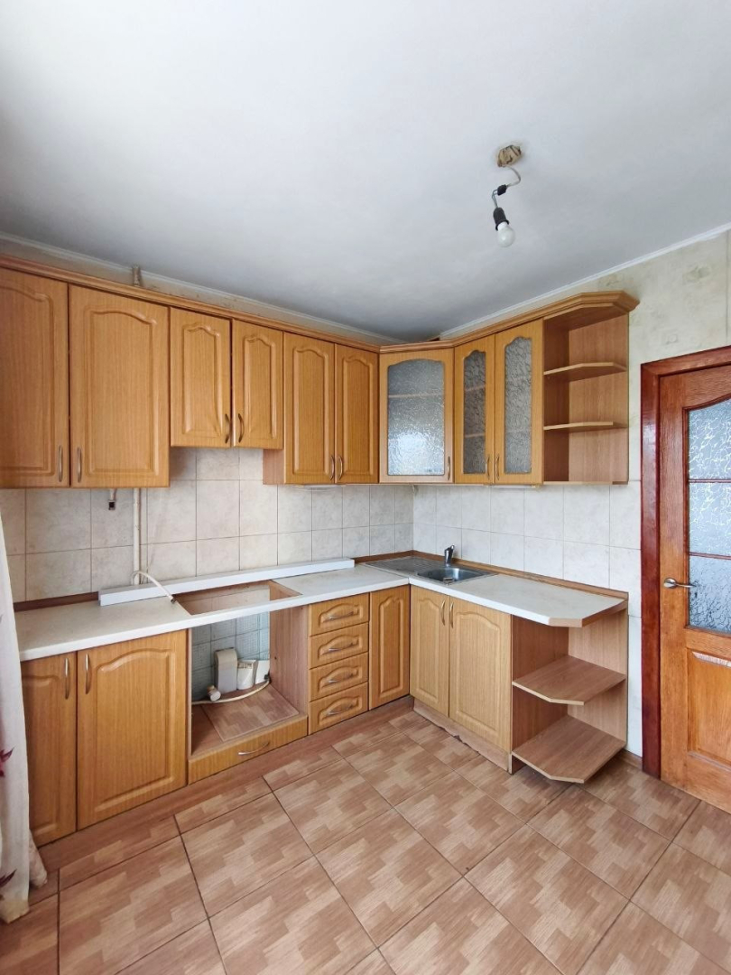 3 кімнатна квартира 71 м2 в житловому стані на 2-му поверсі.. Фото 1