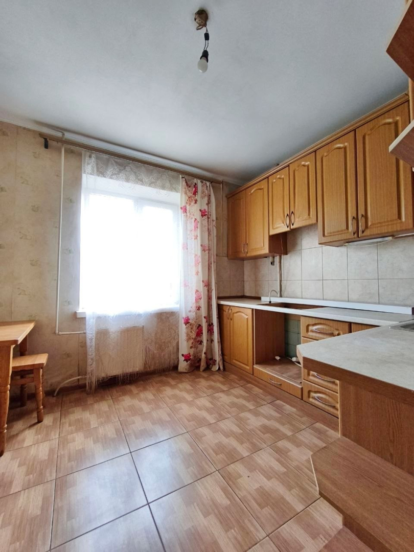 3 кімнатна квартира 71 м2 в житловому стані на 2-му поверсі.. Фото - 1