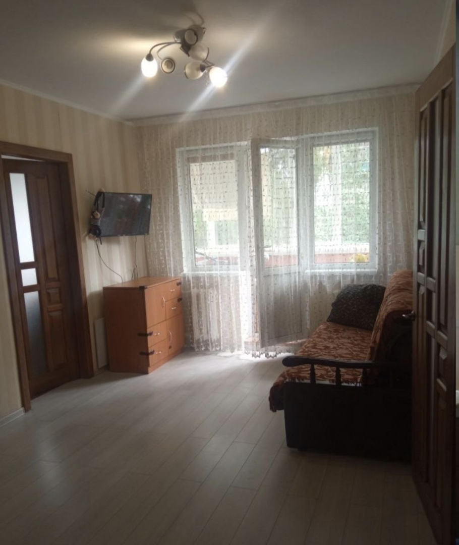 2-кімнатна квартира 46 м2 на 2 поверсі з ремонтом. Тихий центр міста.. Фото - 1