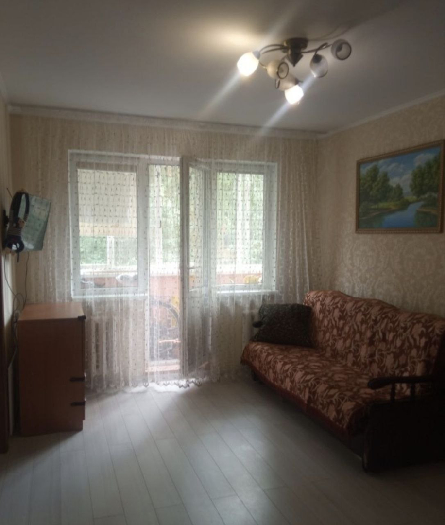 2-кімнатна квартира 46 м2 на 2 поверсі з ремонтом. Тихий центр міста.. Фото 1